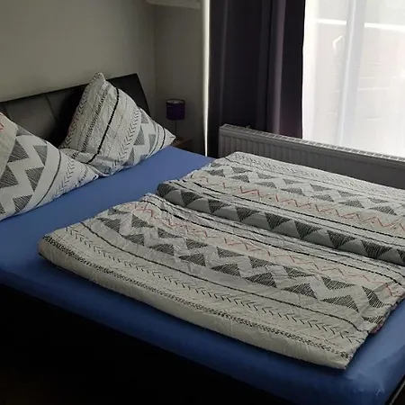 Strohm Im Lieth Cafe بيت ضيافة 3*