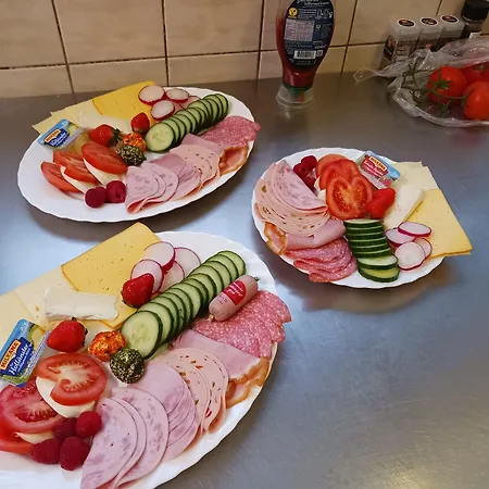 Strohm Im Lieth Café 3*