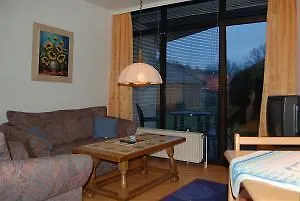 Affittacamere Strohm Im Lieth Café 3*